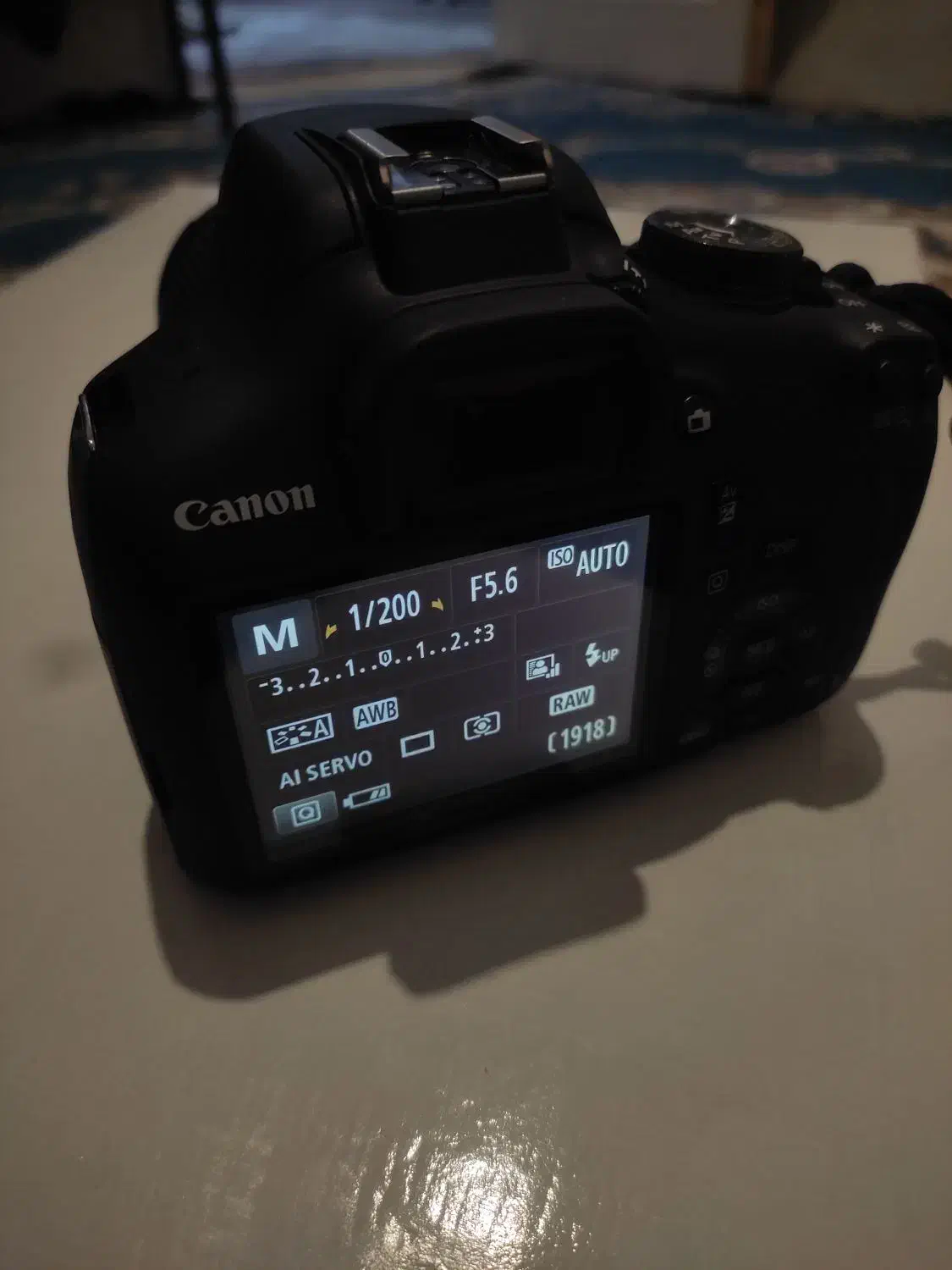 کنون ۲۰۰۰ d|دوربین عکاسی و فیلم‌برداری|نسیم‌شهر, |دیوار