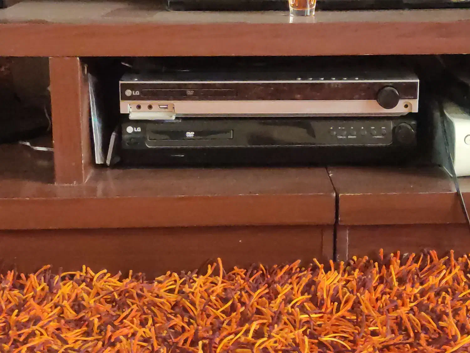 تلویزیون و زیر تلویزیونی|تلویزیون و پروژکتور|شیراز, معالیآباد|دیوار