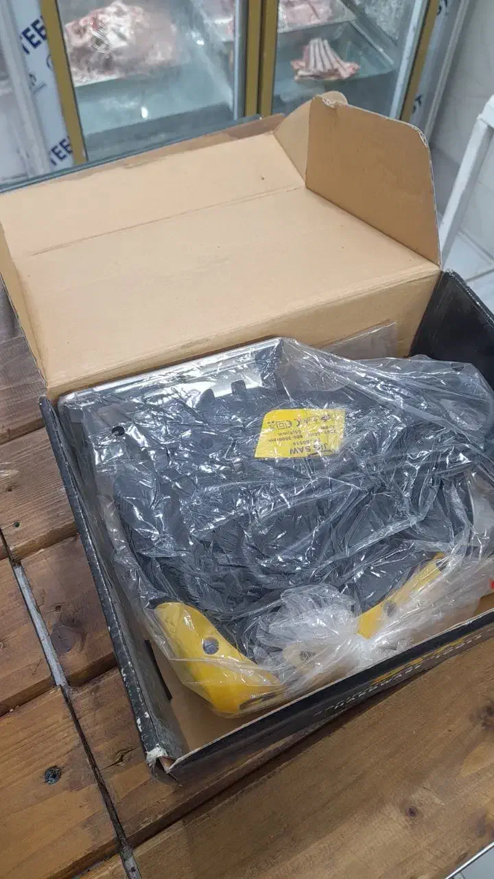 اره چکوشی|ابزارآلات|ورامین, ورامین|دیوار