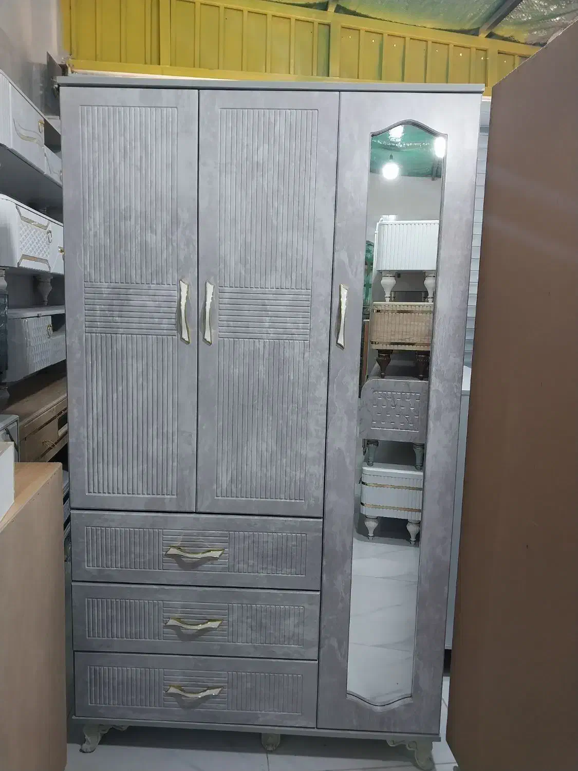 کمد|جاکفشی، کمد، دراور|خزل, |دیوار