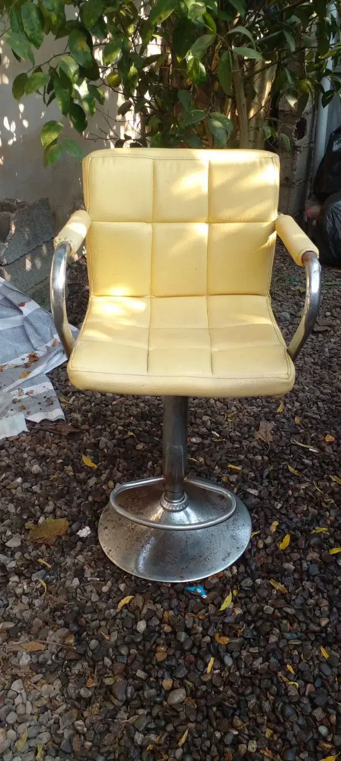 صندلی جک دار|آرایشگاه و سالن‌های زیبایی|لاهیجان, حاجی آباد|دیوار