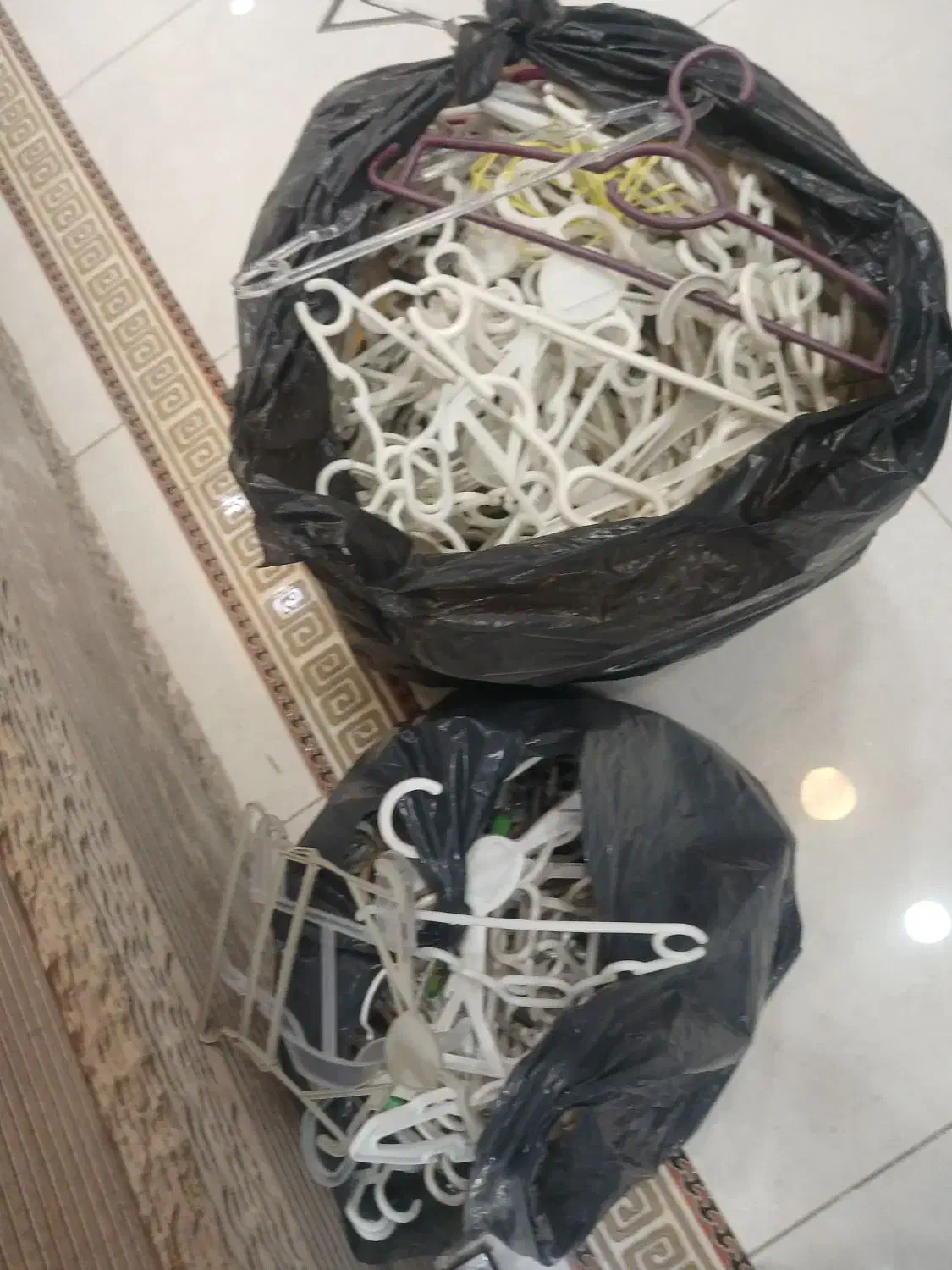 رخت اویز|بندرخت و رخت‌آویز|ایلام, |دیوار