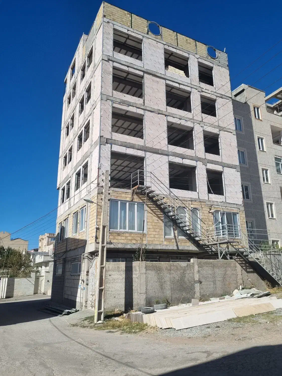 پیش فروش واحد آپارتمانی در بهترین منطقه خلخال|پیشفروش املاک|خلخال, |دیوار