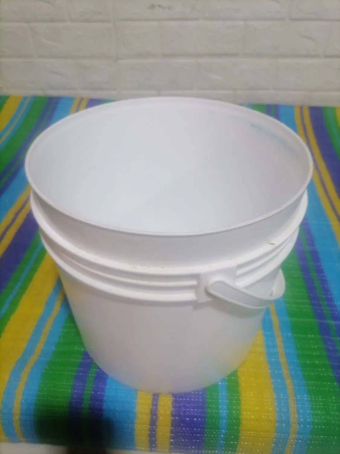 سطل ماستی 8 کیلو یی در حد نو|ظروف نگهدارنده، پلاستیکی، یکبارمصرف|تهران, درختی|دیوار