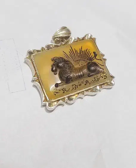 پلاک نقره شیر خورشید|جواهرات|تهران, هاشمآباد|دیوار