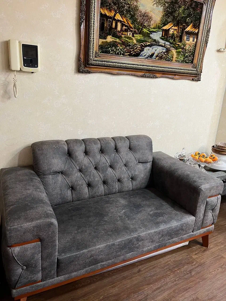 مبل دو نفره با میز|مبلمان خانگی و میز عسلی|رشت, رشتیان|دیوار