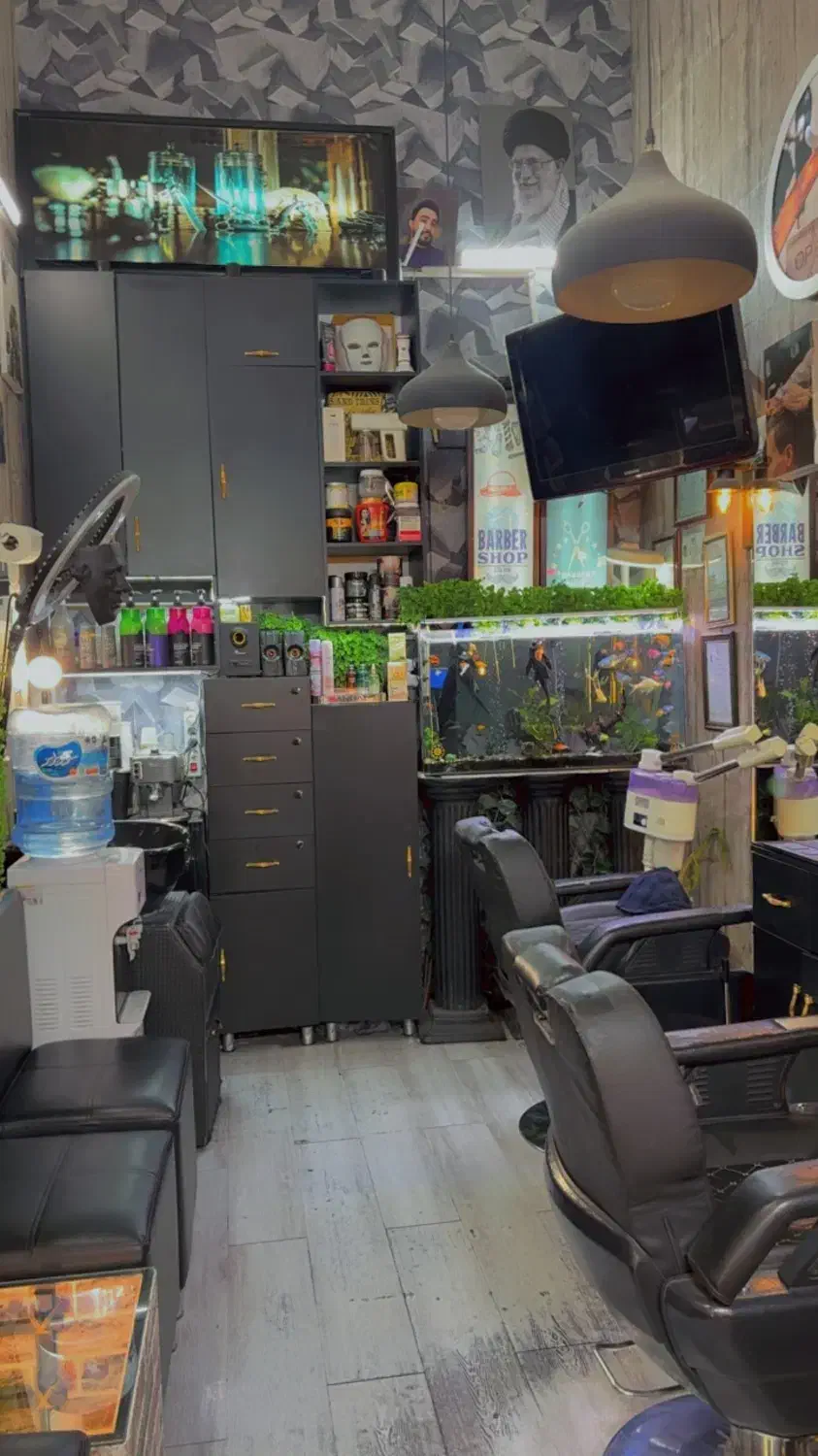 هنر اموز ارایشگری (وردست)|استخدام درمانی، زیبایی، بهداشتی|تهران, اختیاریه|دیوار