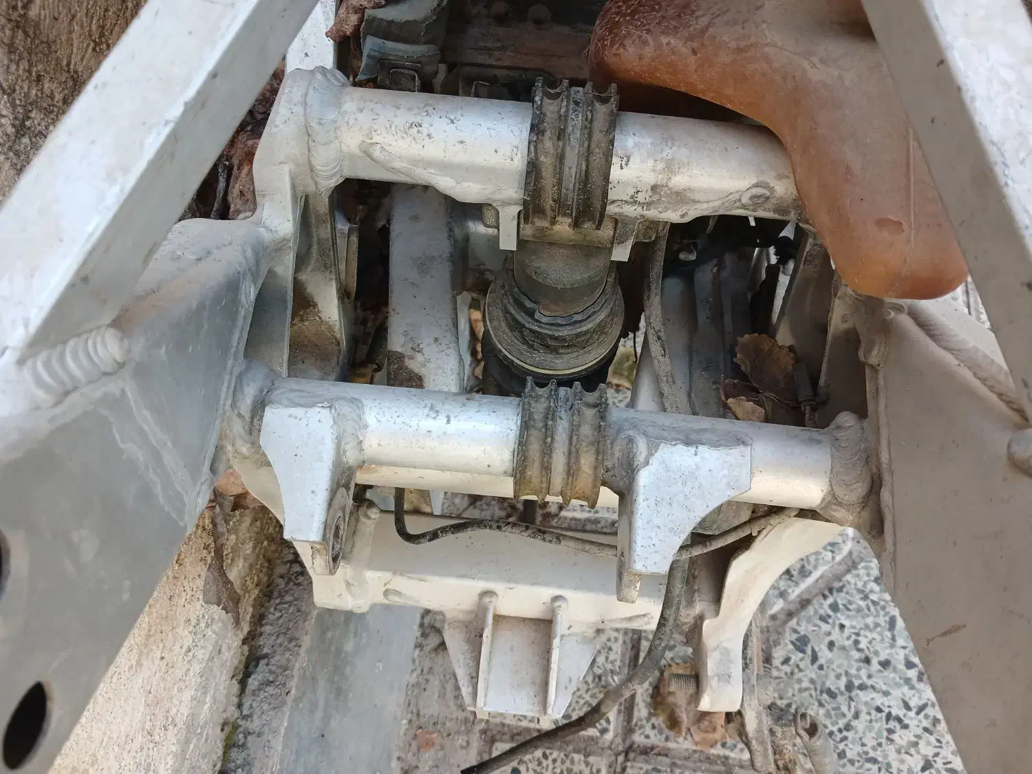 موتور سنگین|موتورسیکلت|شیراز, دروازه قران|دیوار