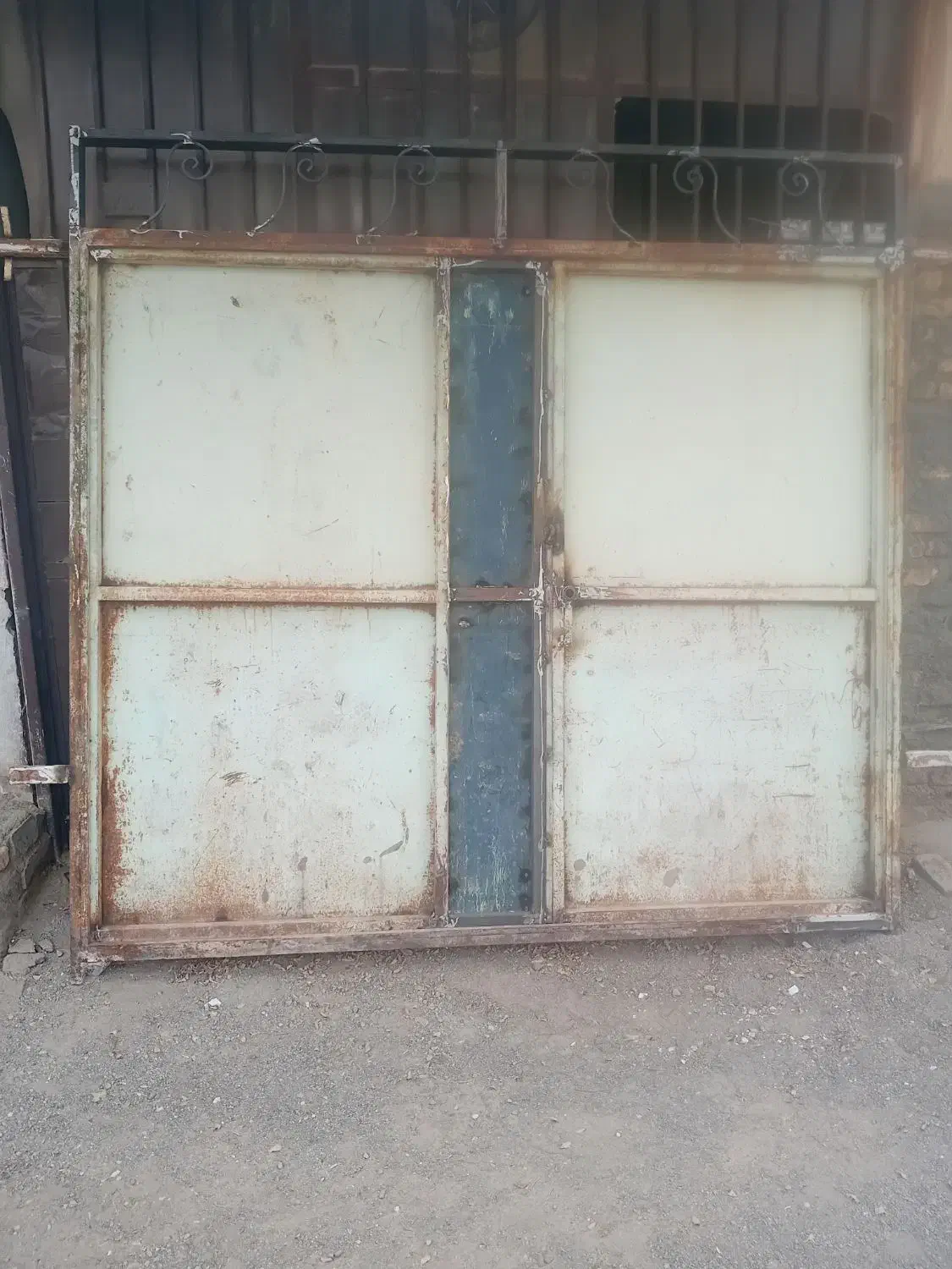 درب حیاط|مصالح و تجهیزات ساختمان|نصر آباد, |دیوار