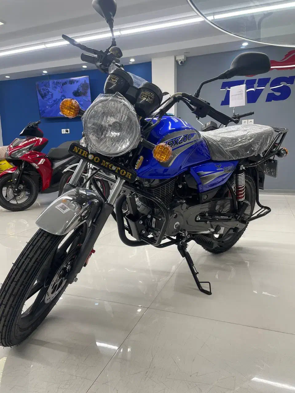 دایچی BX 200 ABS|موتورسیکلت|اندیشه, اندیشه فاز ۴|دیوار