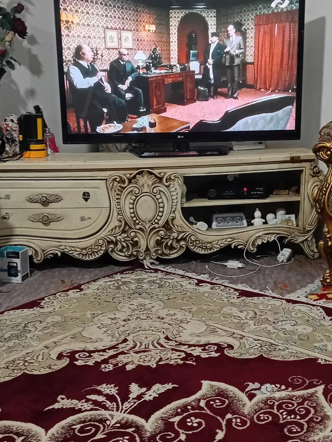 میز تلوزیون|میز تلویزیون|رودبنه, |دیوار