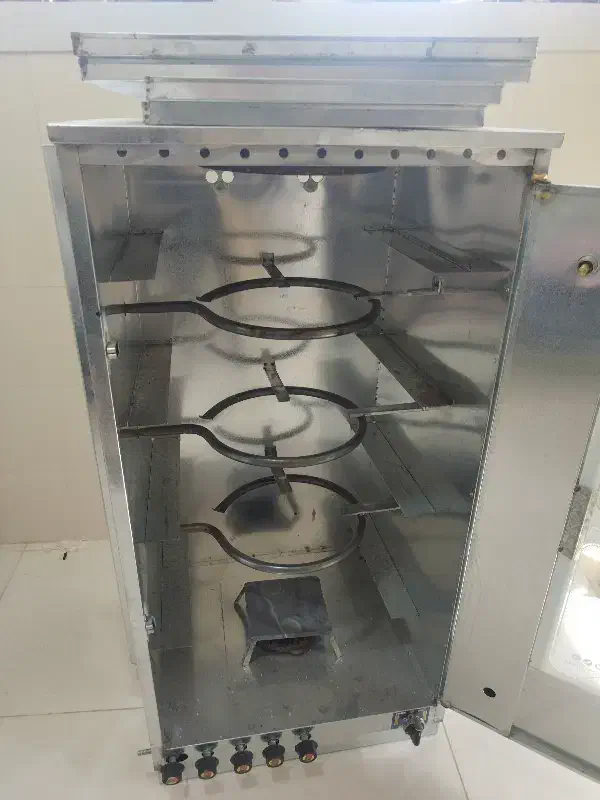 خمیر گیر ده کیلو یی وتنور گازی پنج شعله|اجاق گاز و لوازم برقی پختوپز|میانه, |دیوار