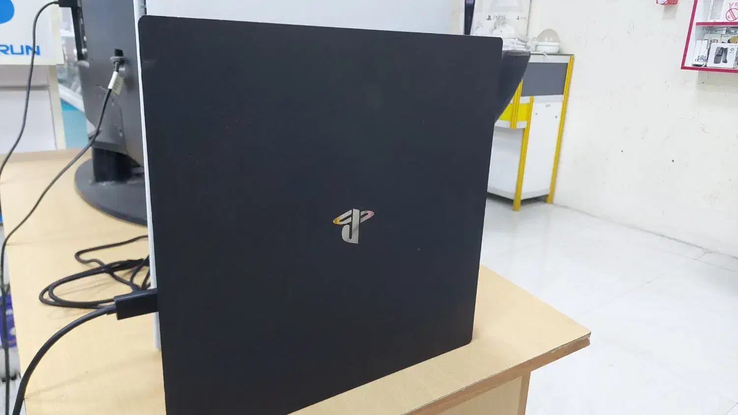 ps4 pro کپی خور دو دسته اصلی|کنسول، بازی ویدئویی و آنلاین|جهرم, |دیوار