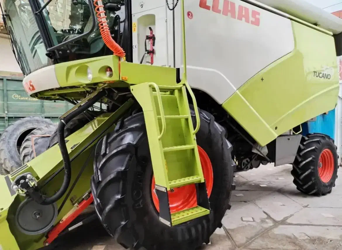 کمباین کلاس توکانو ۳۲۰|خودرو سنگین|مهاباد (آذربایجان غربی), |دیوار