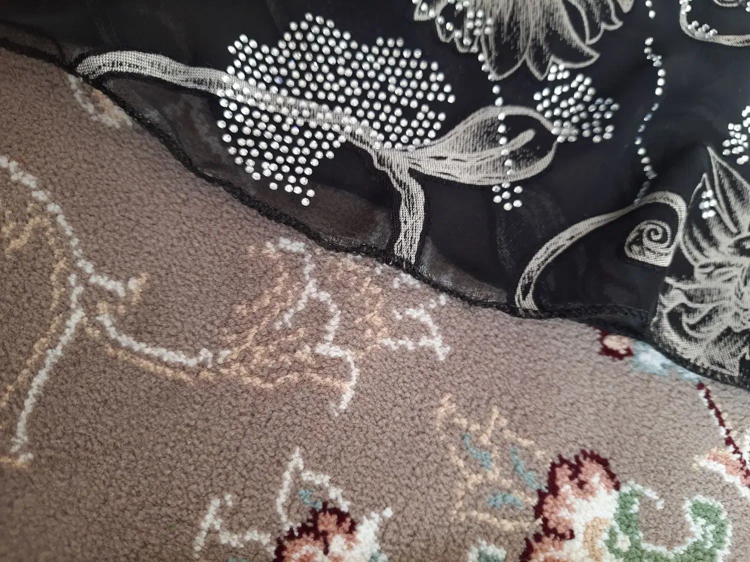 لباس نگین جیکو نونو چسبکاری شده|لباس|سرپل ذهاب, |دیوار