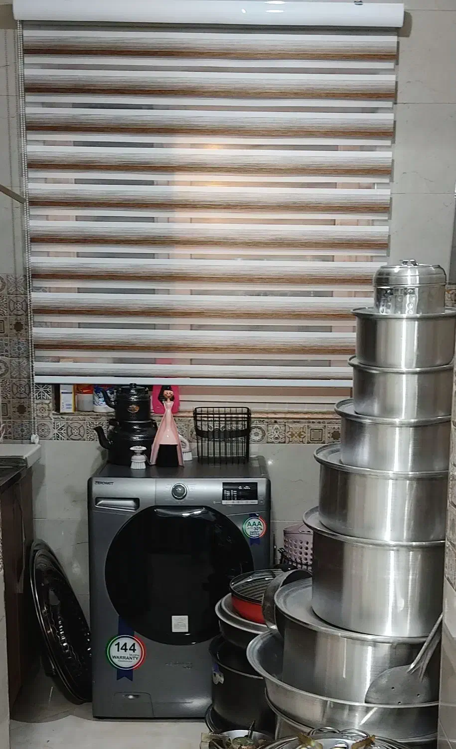 پرده آشپزخانه زبرا سفید قهوه ای|پرده، رانر، رومیزی|قائم‌شهر, |دیوار