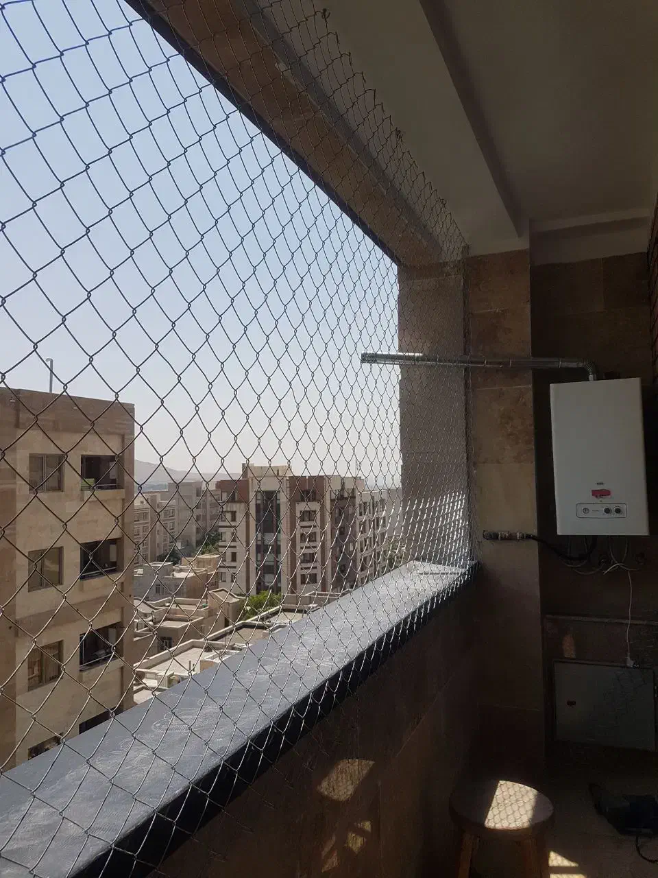 اجرای تخصصی توری بالکن و تراس و حفاظ سازی پشت بام|خدمات پیشه و مهارت|سنندج, |دیوار