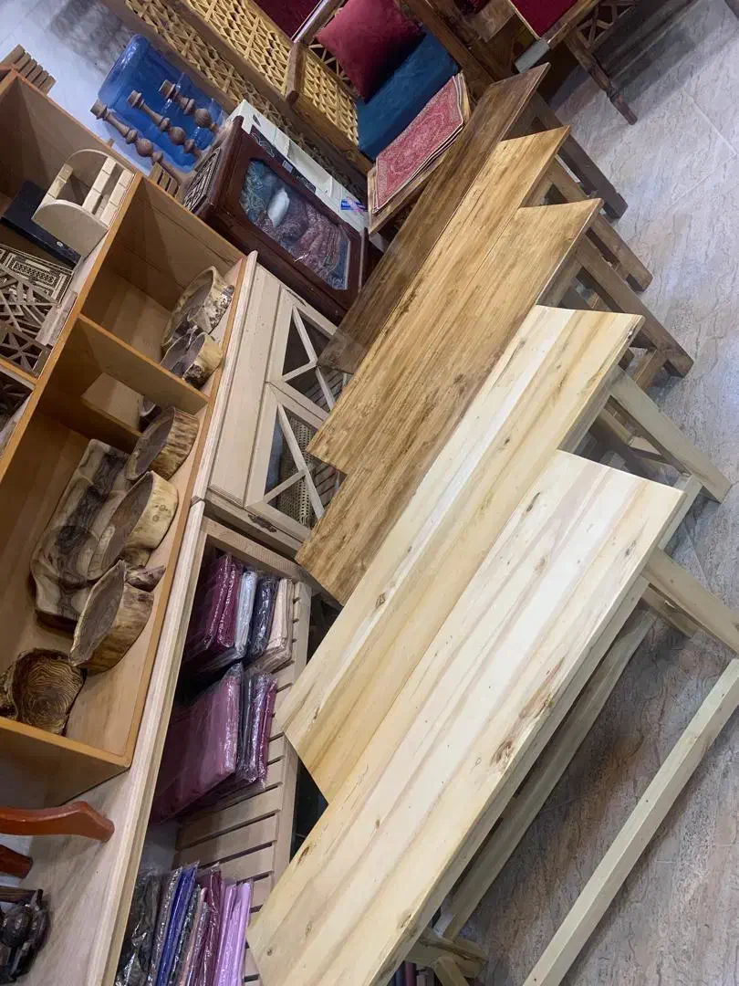 نیمکت های چوبی|صندلی و نیمکت|قم, باغ کرباسی|دیوار