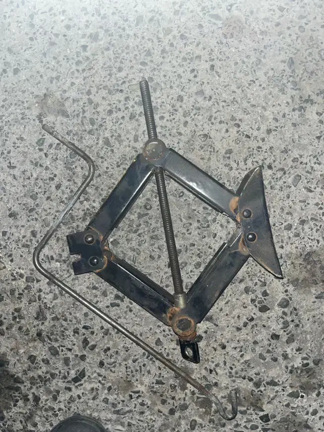 جک ماشین سواری پراید|قطعات یدکی و لوازم جانبی|فردیس, شهرک ۱۱۰|دیوار