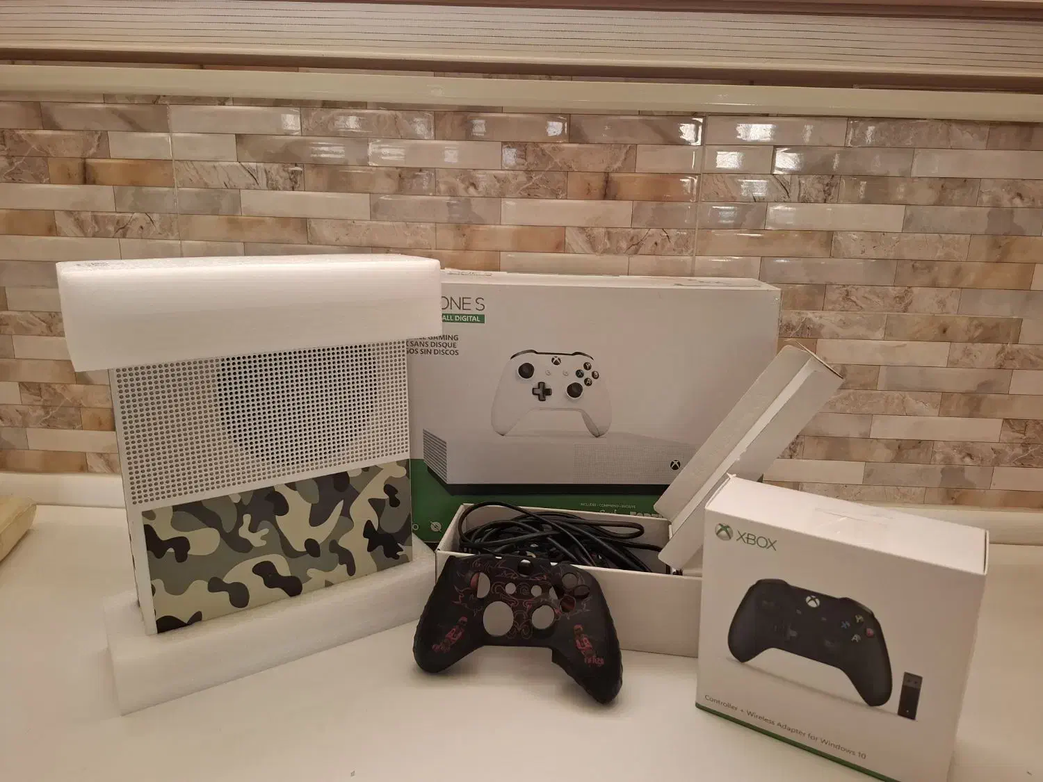 ایکس باکس وان اسone s|کنسول، بازی ویدئویی و آنلاین|اصفهان, قائمیه|دیوار