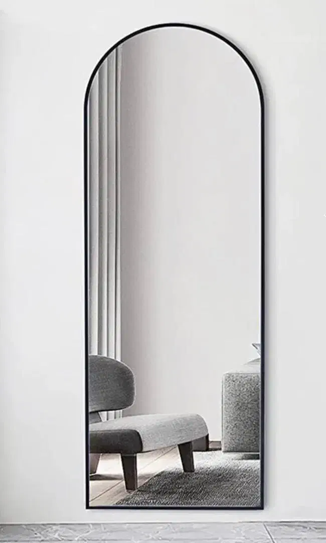 اینه|آینه|کرج, ساسانی (قلمستان)|دیوار