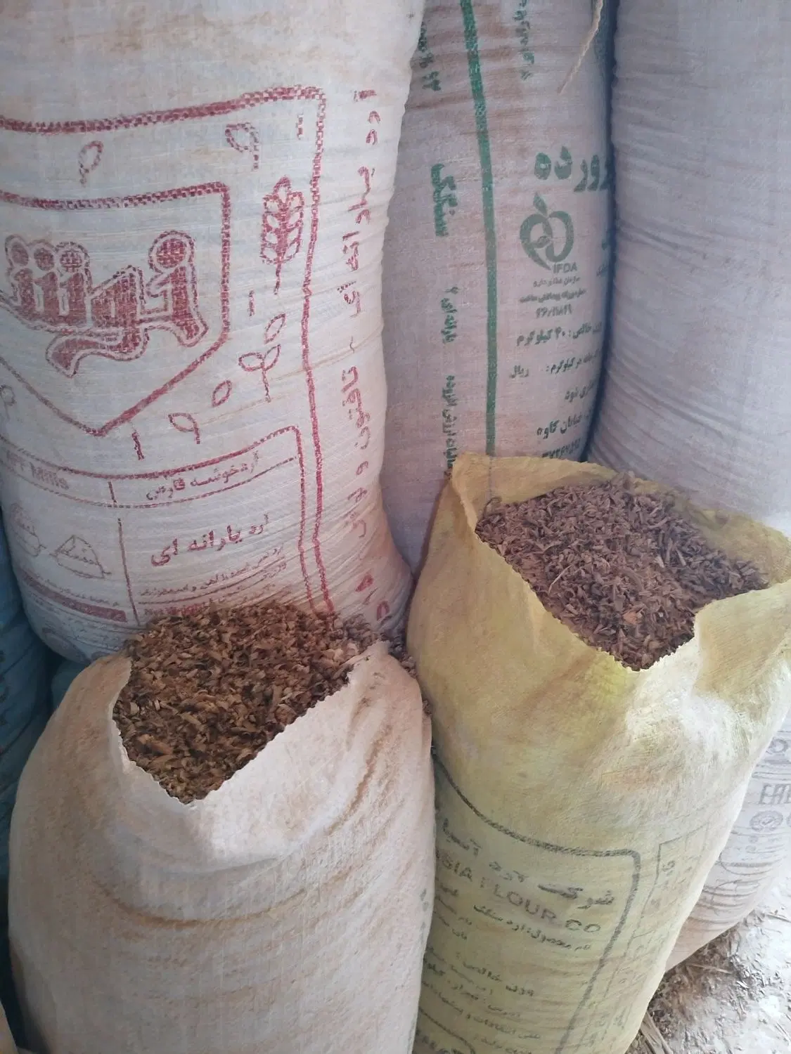 فروش پوشال و خاک چوب حجم زیاد خوش قیمت|عمدهفروشی|شیراز, شریفآباد|دیوار