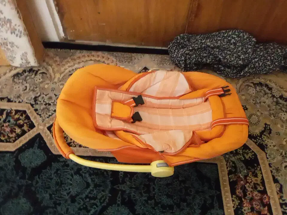 کریر|کالسکه و لوازم جانبی|سنقر, |دیوار