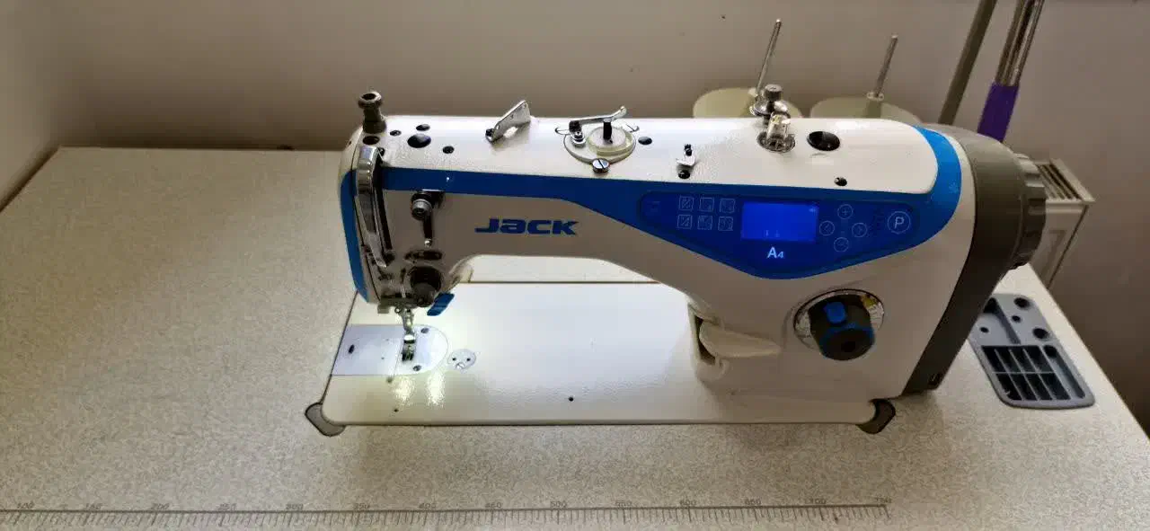 چرخ صنعتی|چرخ خیاطی و ریسندگی|سرعین, |دیوار