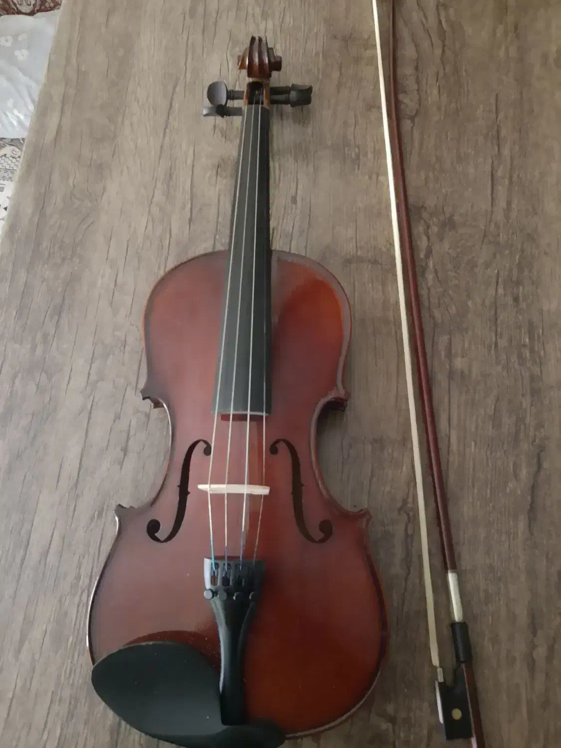 ویولن ،ویلن،ویالون|ویولن|اصفهان, دستگرده|دیوار