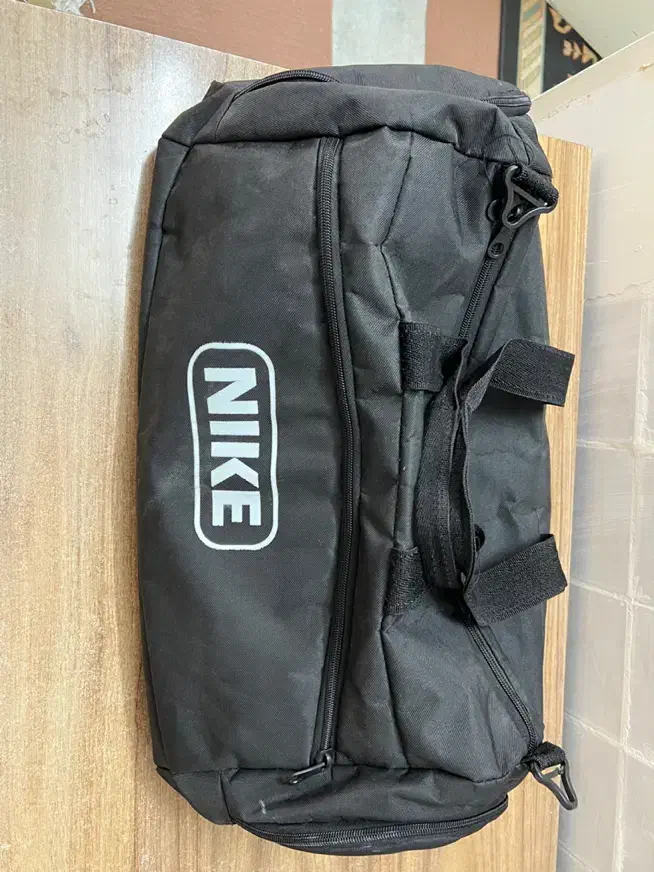 ساک ورزشی NIKE سایز متوسط نه خیلی بزرگ نه کوچیک|کیف، کفش، کمربند|گرگان, |دیوار