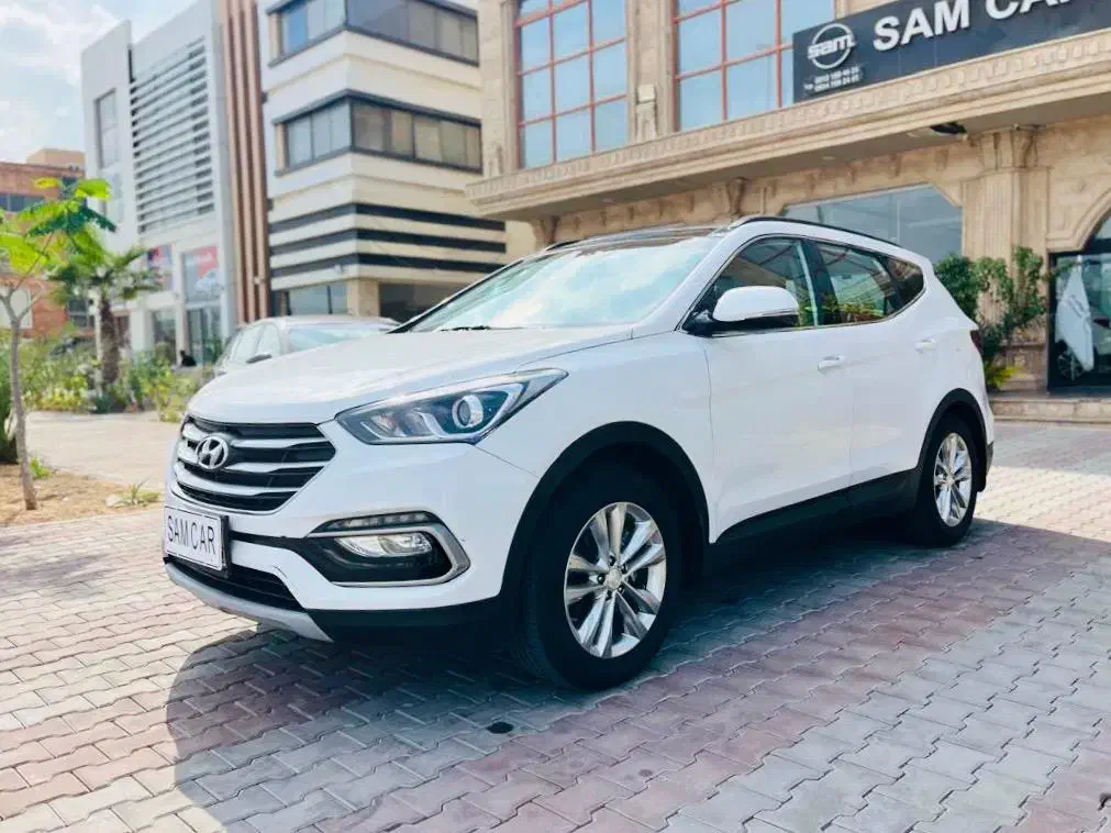 هیوندای سانتافه تیپ2 مدل 2018 کم کارکرد|خودرو سواری و وانت|کیش, |دیوار