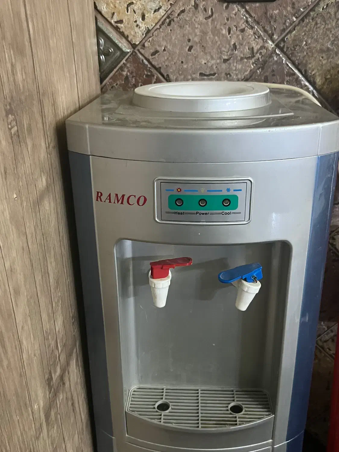 آبسرد کن|آب‌سردکن و تصفیه آب|قم, شاه ابراهیم|دیوار