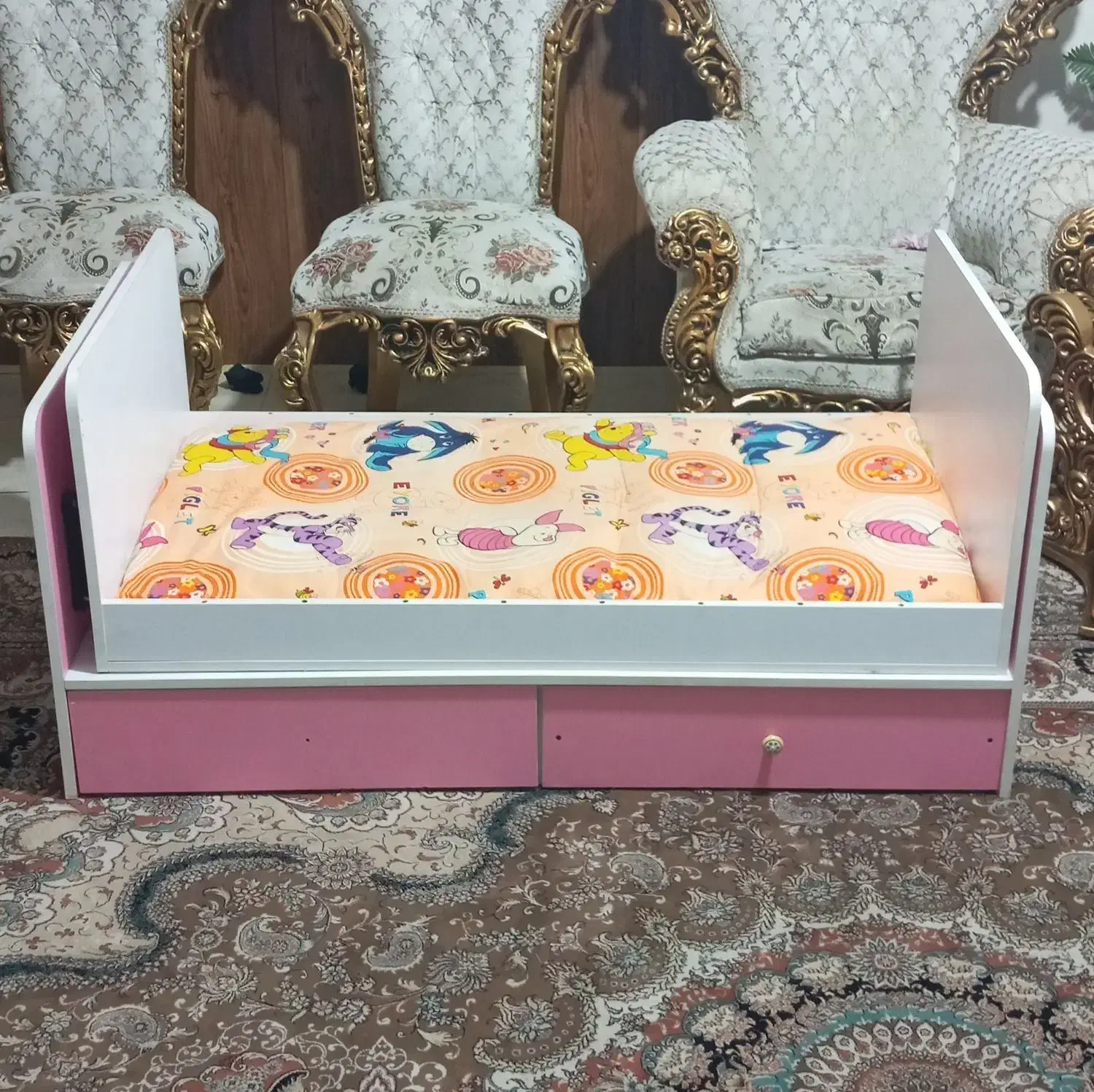 تخت گهواره شو|تخت و صندلی بچه|زنجان, |دیوار