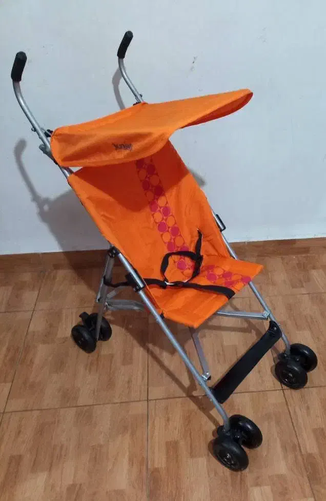 کالسکه عصایی برند jouniors|کالسکه و لوازم جانبی|تهران, زعفرانیه|دیوار