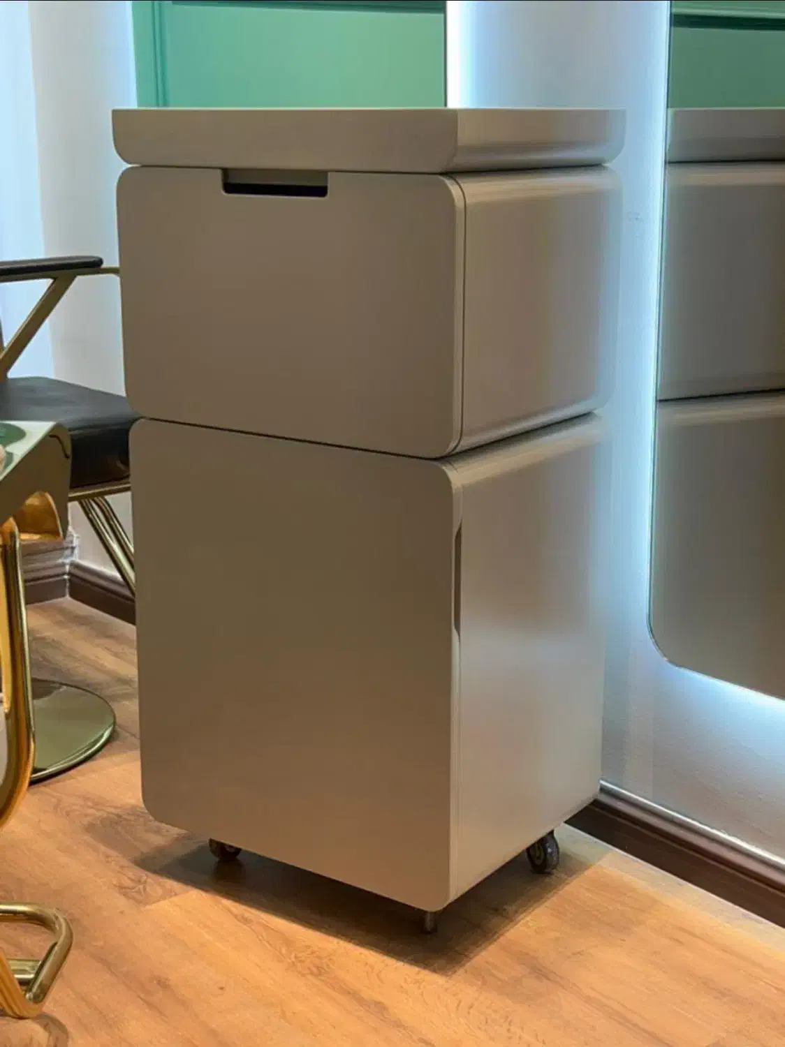 ترولی ام دی اف - کیفیت فوق العاده|آرایشگاه و سالنهای زیبایی|تهران, الهیه|دیوار