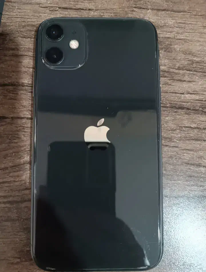 آیفون11|موبایل|رودسر, |دیوار