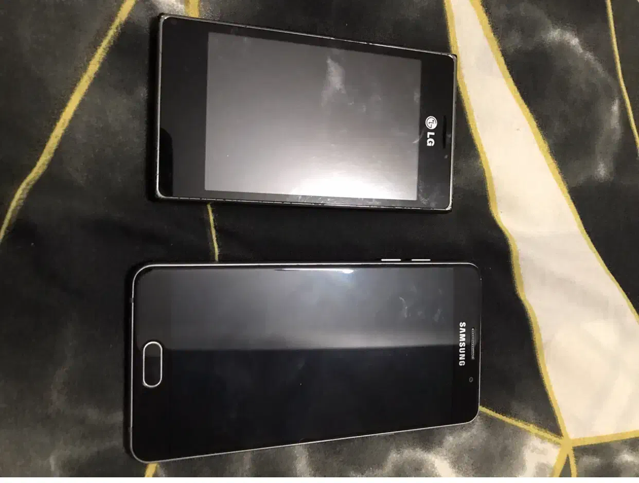 دو عدد گوشی درحد نو ولی نیاز به تعمیر|موبایل|پردیس, فاز ۲|دیوار