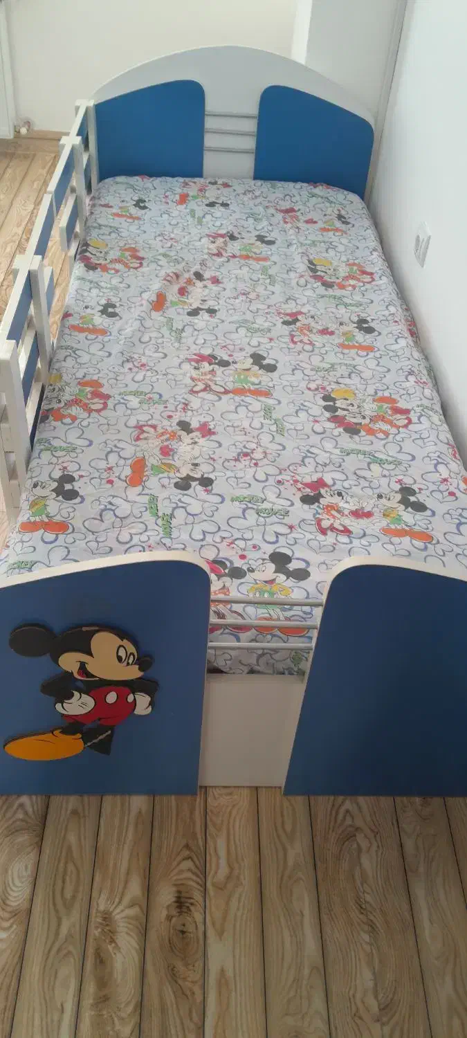 تخت کودک|تخت و سرویس خواب|قروه, |دیوار