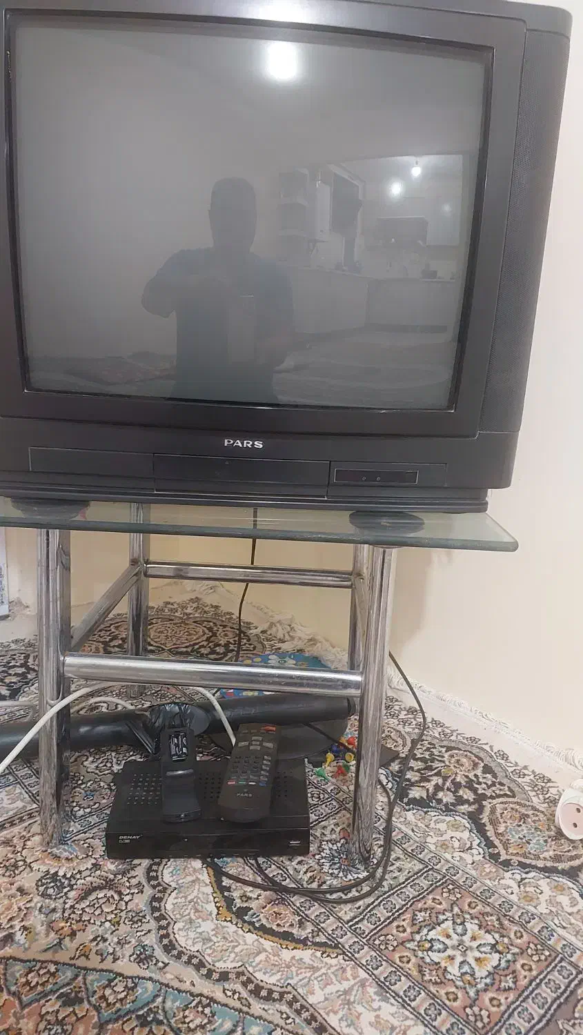 تلویزیون پارس|تلویزیون و پروژکتور|پرند, فاز ۶|دیوار