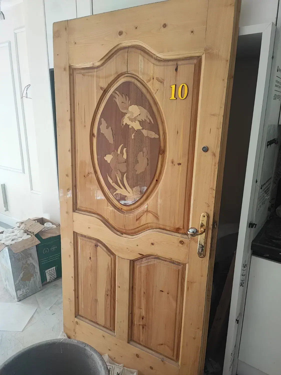 درب چوبی|مصالح و تجهیزات ساختمان|قم, سالاریه|دیوار