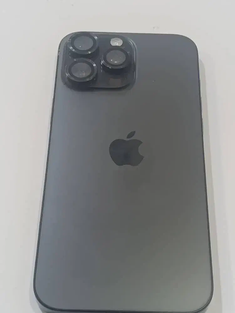 ایفون 16pro max|موبایل|شیراز, گل سرخ|دیوار