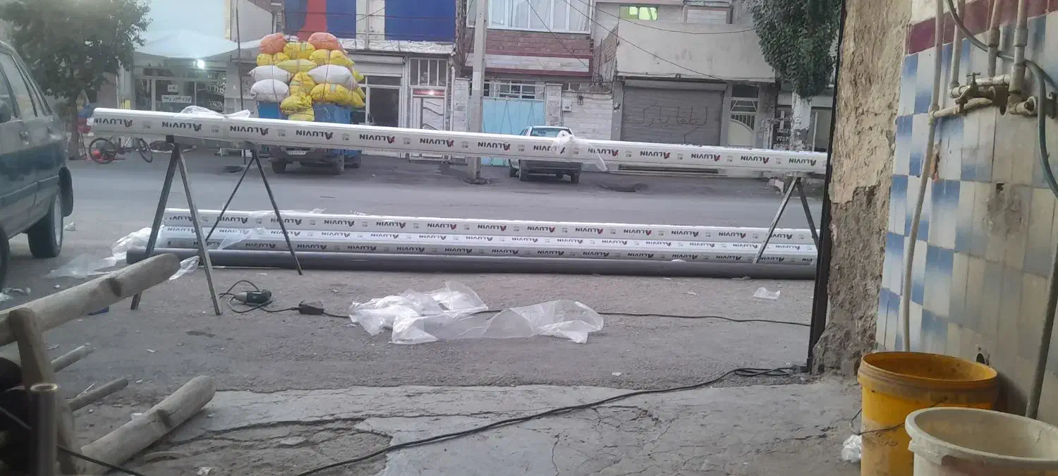 نصب وتعمیر انواع کرکره بانازلترین قیمت کامران|خدمات پیشه و مهارت|اردبیل, |دیوار