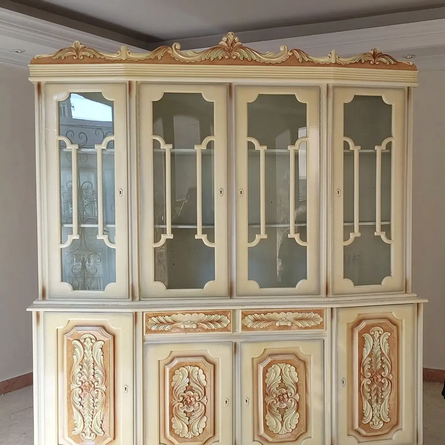 بوفه دو تکه ۸ در|بوفه، ویترین، کنسول|تهران, منیریه|دیوار