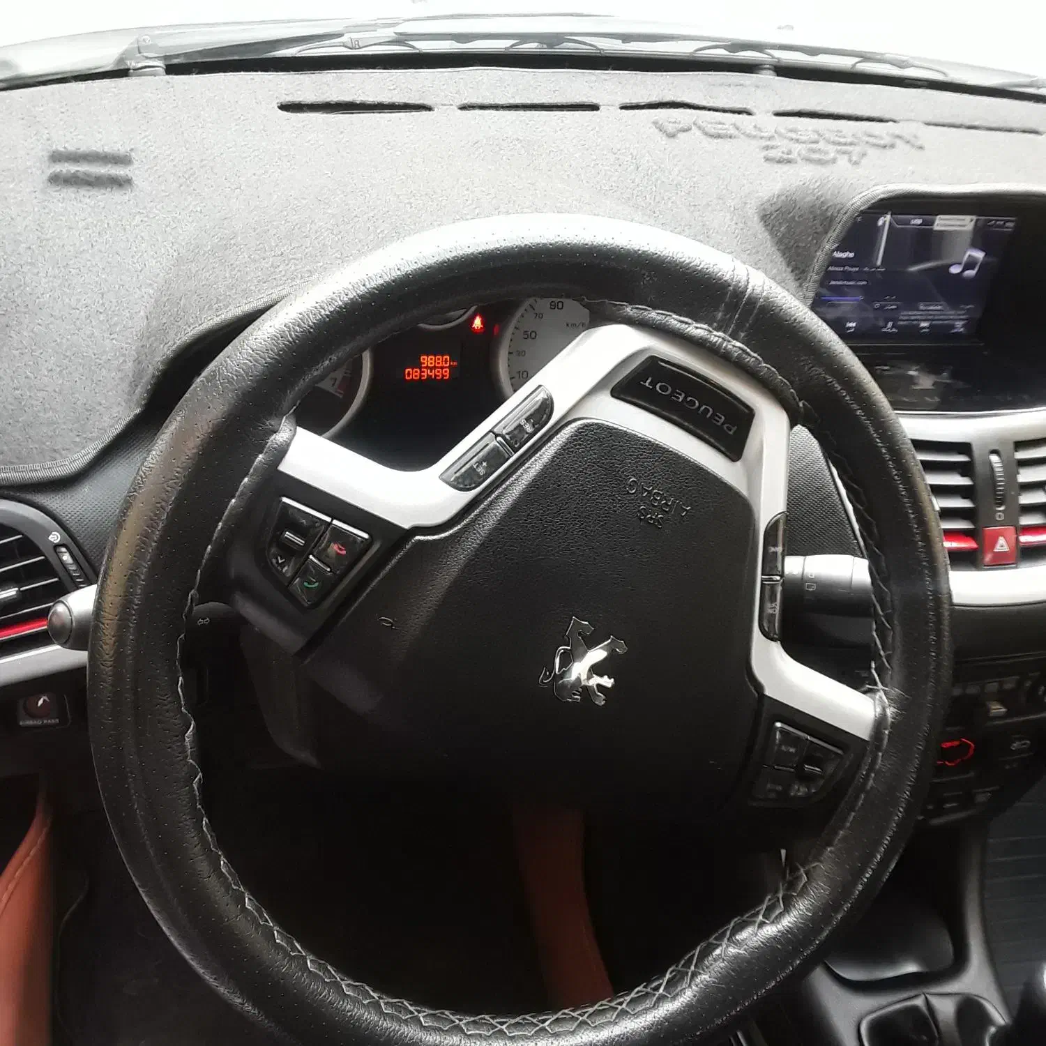 ۲۰۷ مدل ۱۴۰۲|خودرو سواری و وانت|تبریز, |دیوار