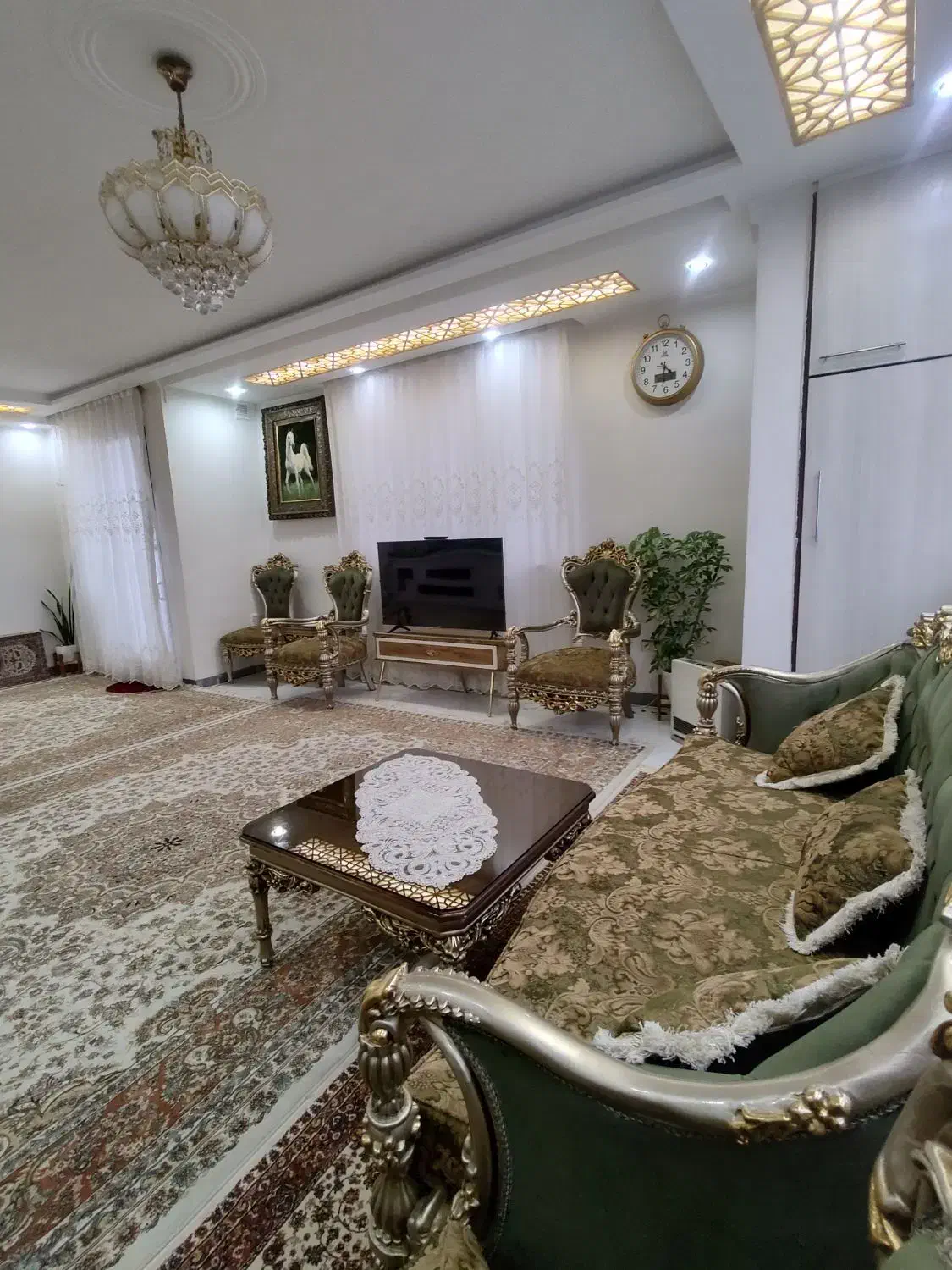 خریدار لوستر|لوستر و چراغ آویز|همدان, |دیوار