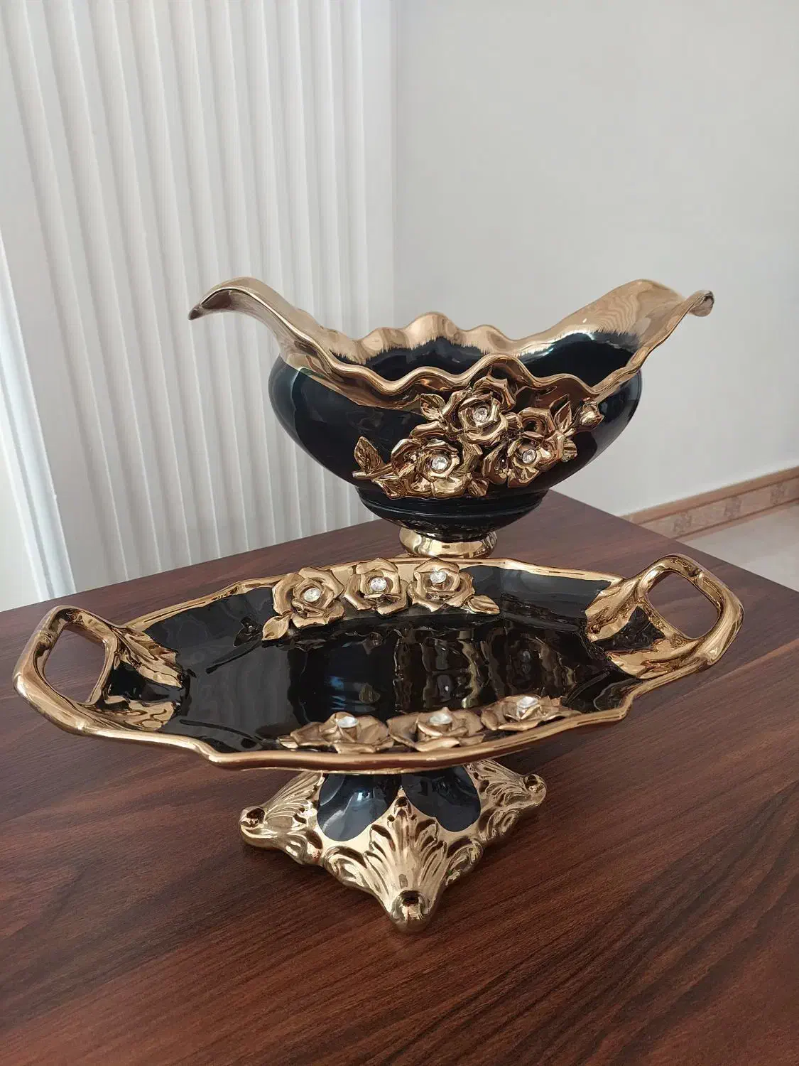 میوه خوری و شیرینی خوری|ظروف سرو و پذیرایی|رشت, معلم|دیوار