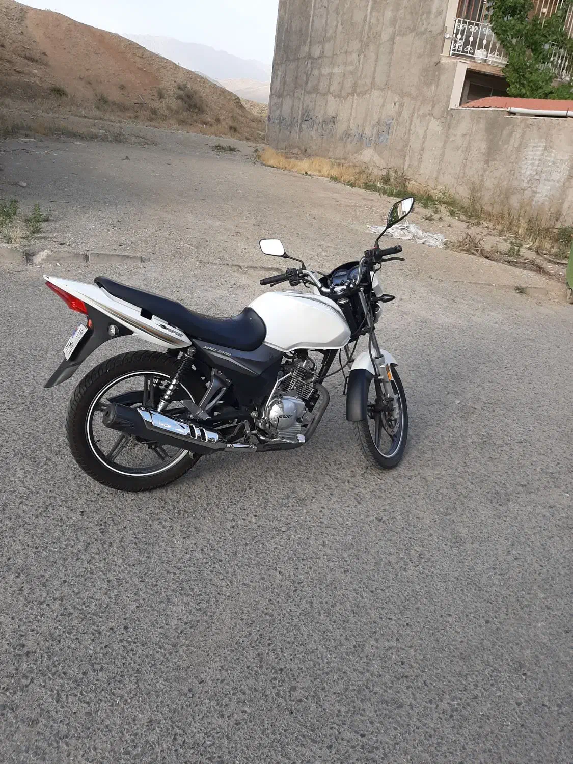 موتور|موتورسیکلت|دماوند, گیلاوند|دیوار