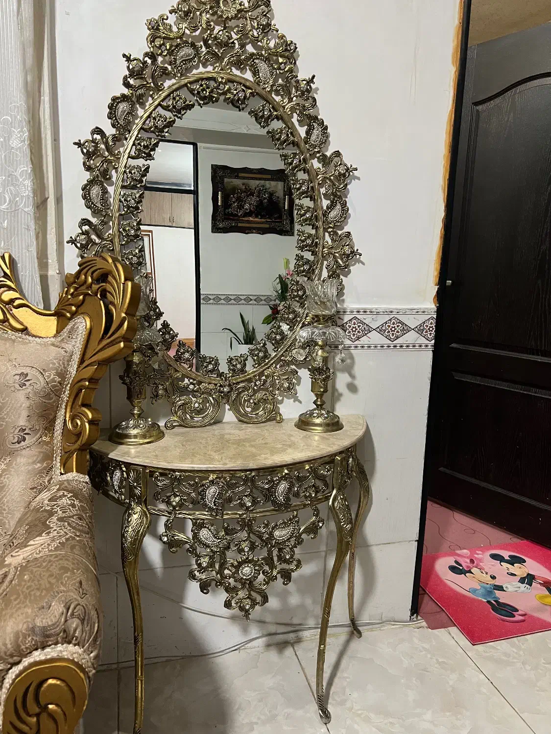 ایی|آینه|نظرآباد, رسالت|دیوار