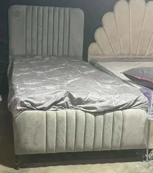 تخت تکنفره لمسه خور باکس دار|تخت و سرویس خواب|همدان, |دیوار