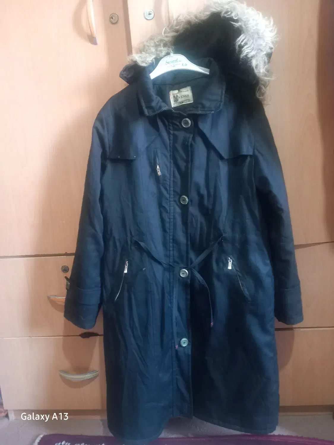 کاپشن زنانه با کلاه|لباس|سلماس, |دیوار